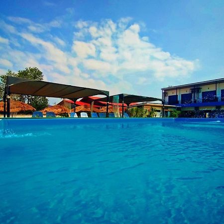 Wixky Hotel Nong Khai Εξωτερικό φωτογραφία
